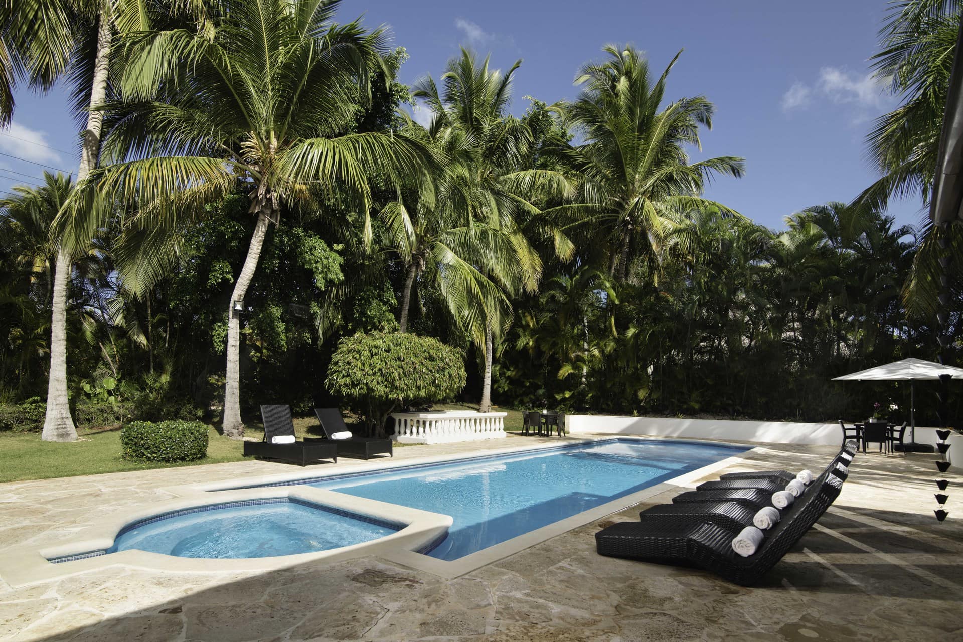 Classic 5 Bedroom Villa Toscana Pool