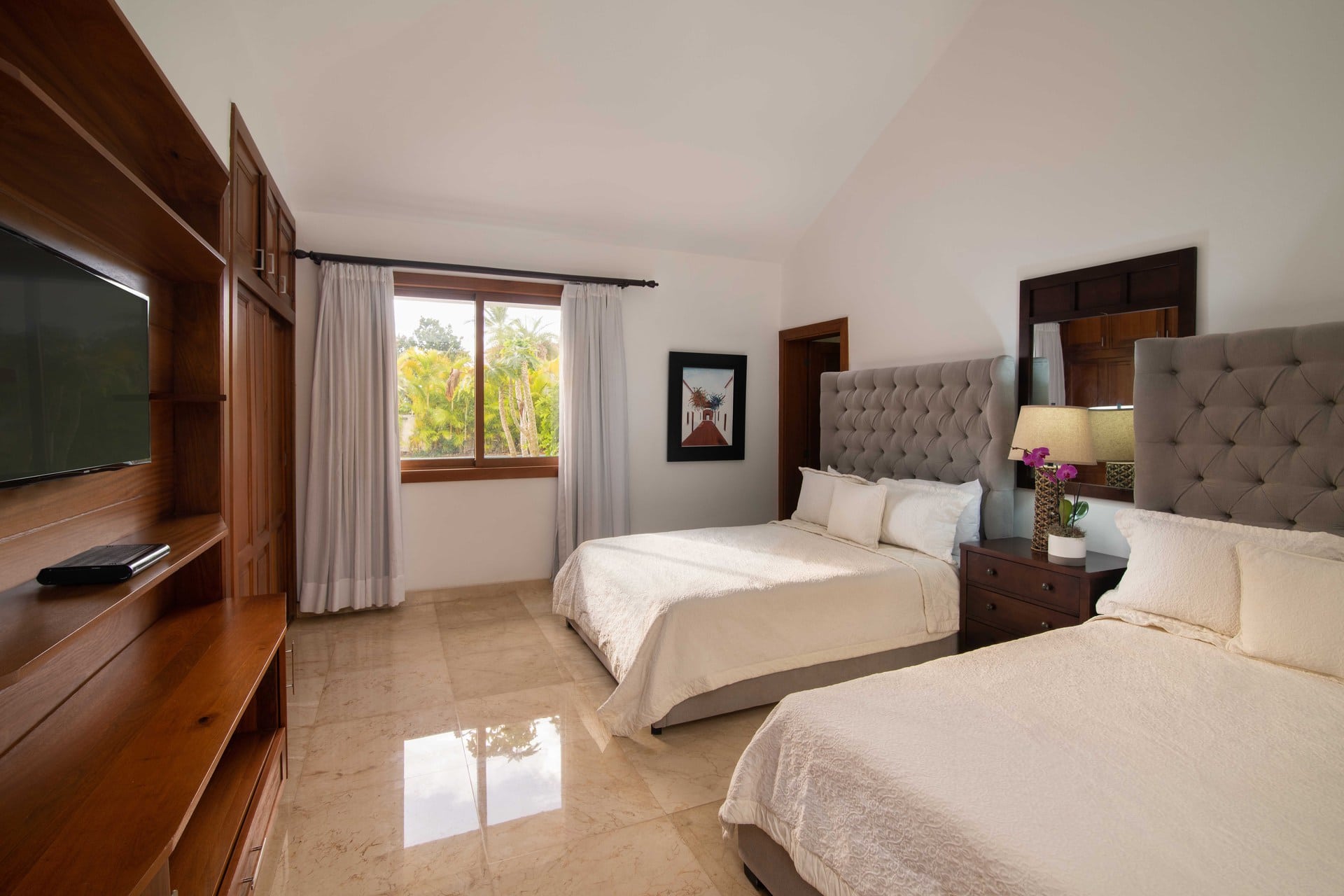 Exclusive 10 Bedroom Villa Colosal Bedroom