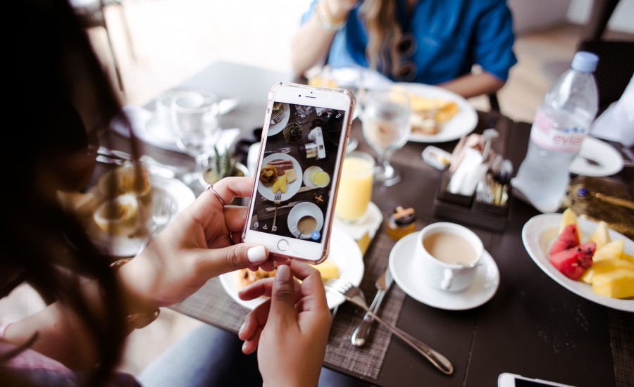 Cell phone photos of a breakfast at Lago Restaurant, Casa de Campo Resort. 