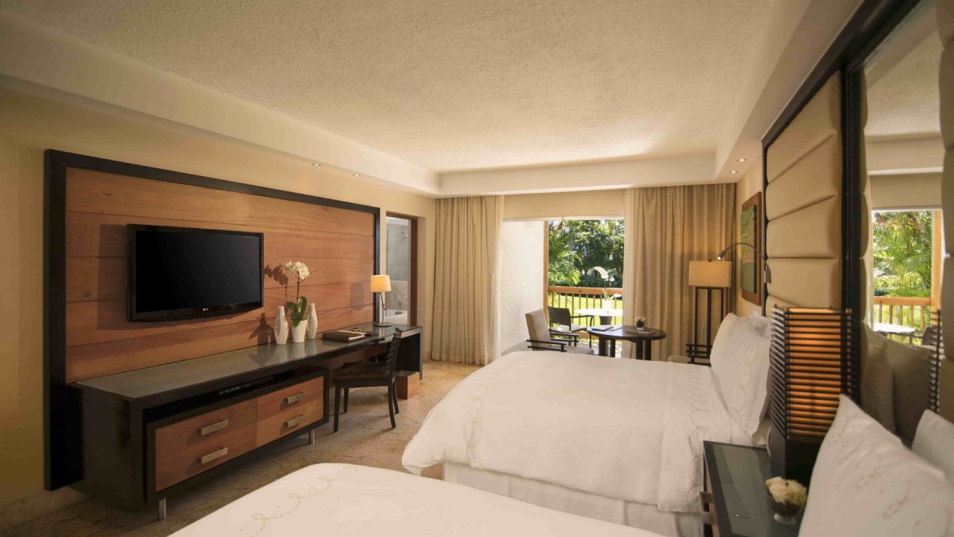 Habitación Elite con Patio: Habitación de Hotel | Casa de Campo