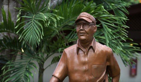 Pete Dye Statue at Dye Fore Award-Winning Golf Course in the Dominican Republic at Casa de Campo Resort & Villas