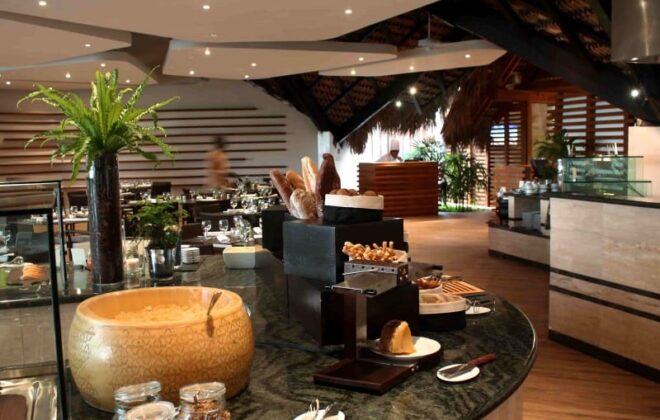 Buffet-style dining at Casa de Campo