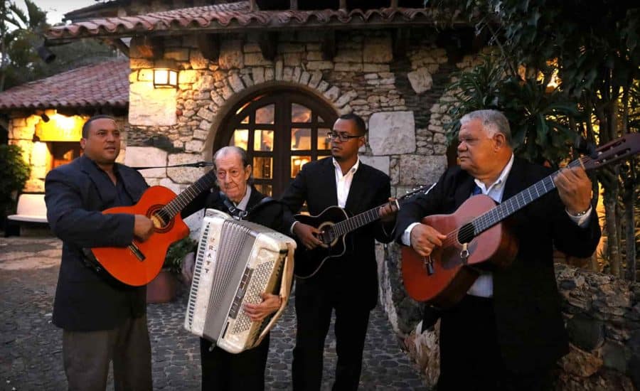 Live music at La Piazzeta