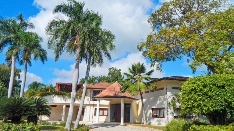 Casa de Campo Villa Exterior Entrance and Garden