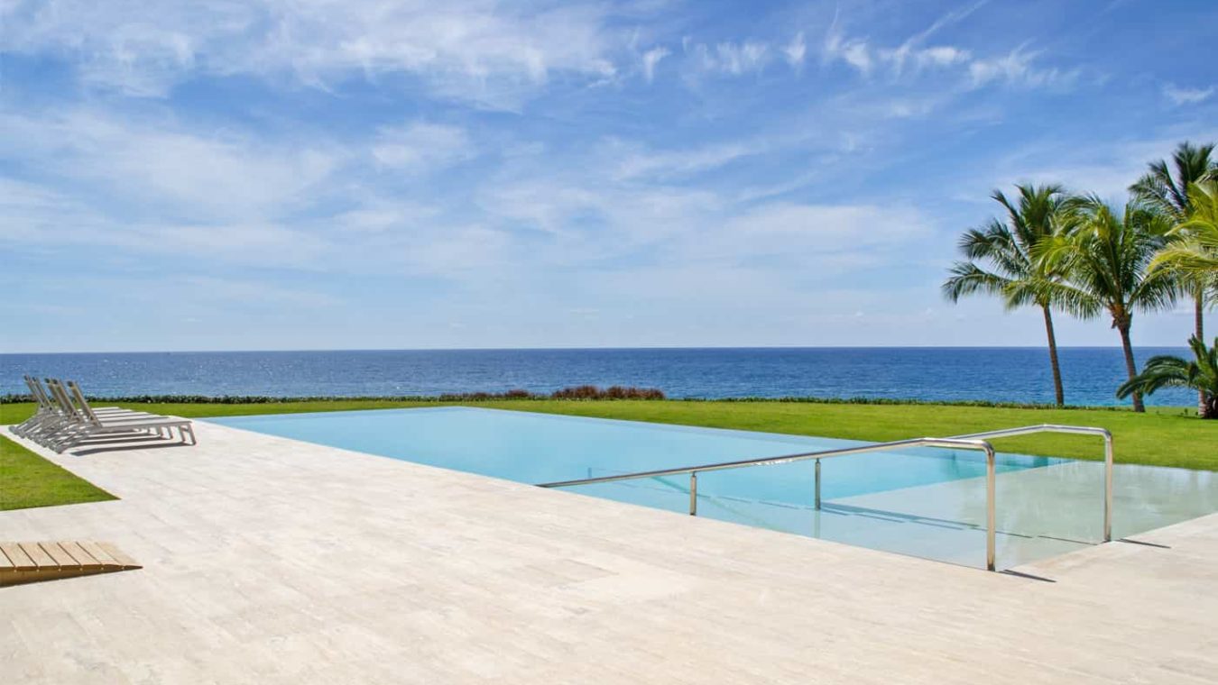 Casa de Campo Oceanfront Villa Exterior With Pool and Lounge Area