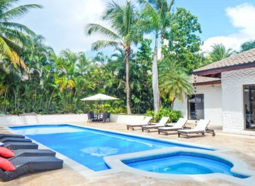 Casa de Campo Villa Exterior With Pool and Lounge Area