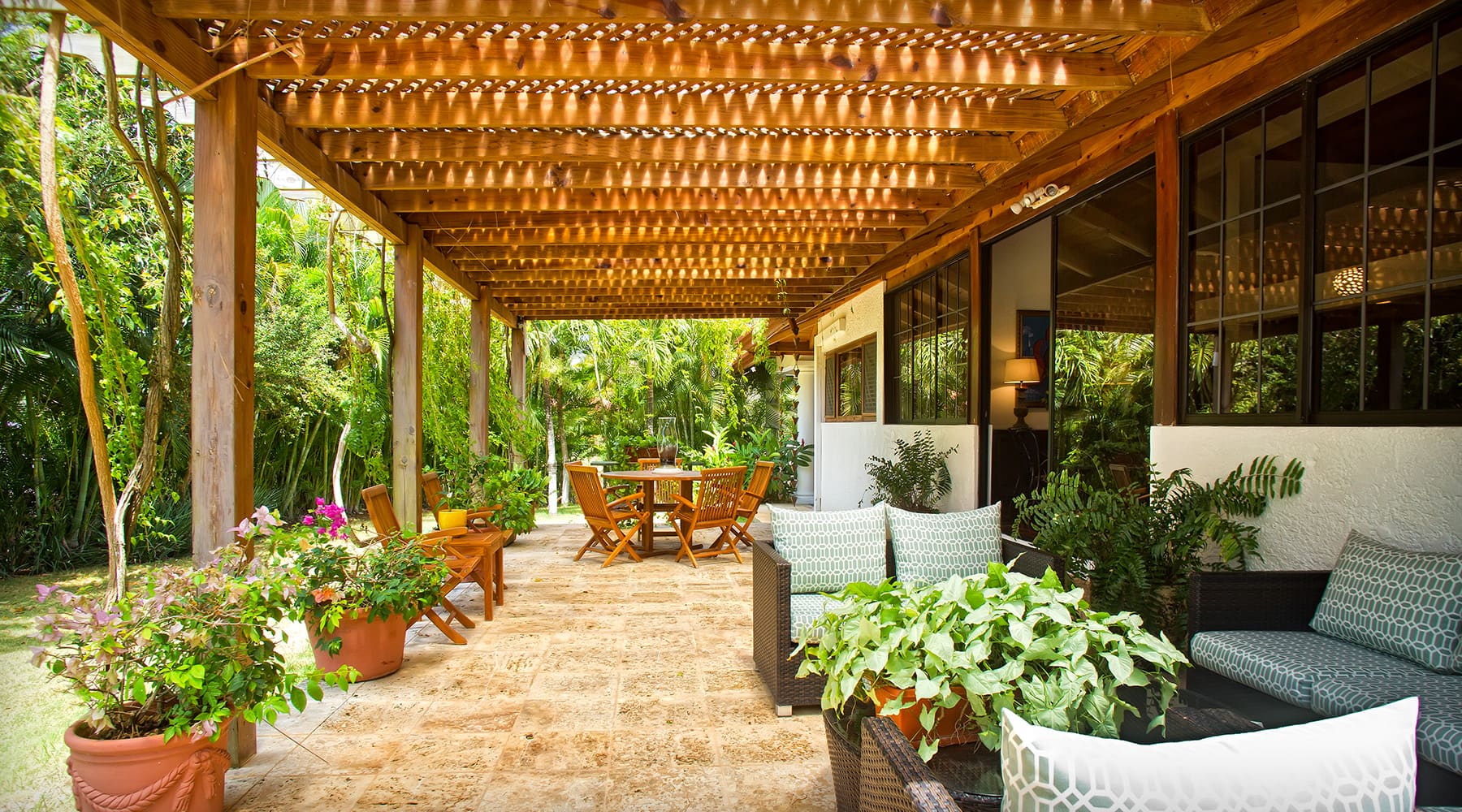 Casa de Campo Villa Exterior Lounge Area