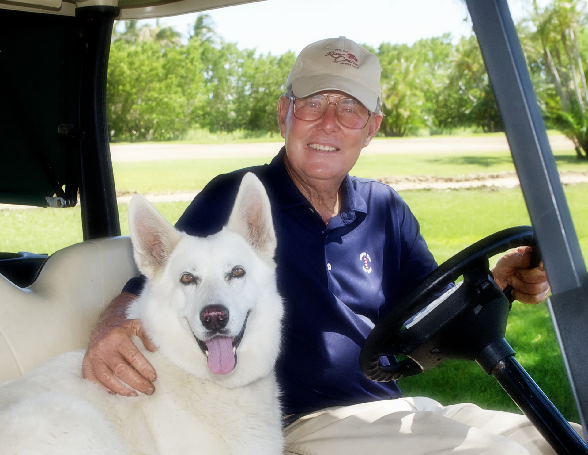 Pete Dye and his dog at the Casa de Campo golf resort