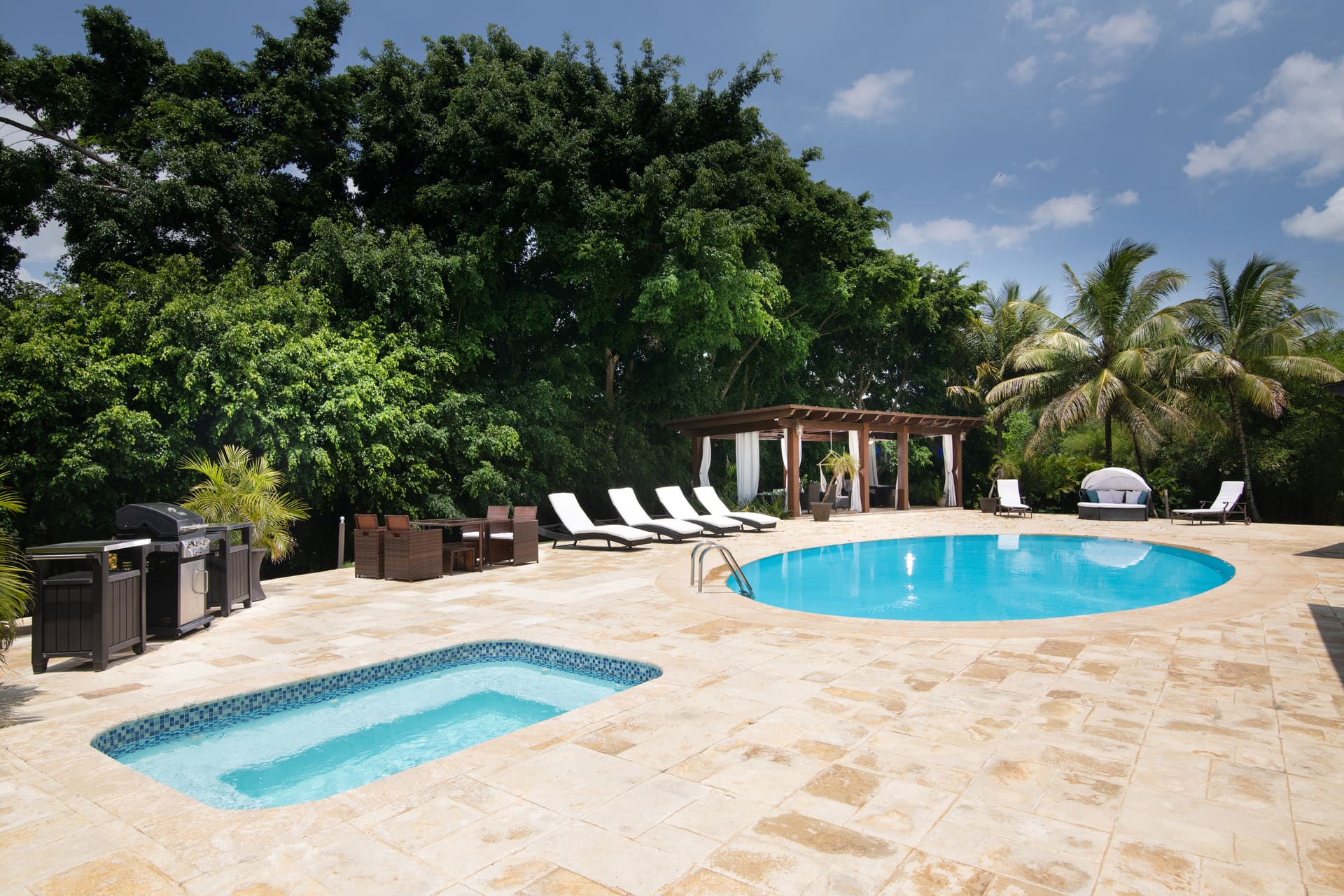 Classic 5 Bedroom Villa Olivo Pool