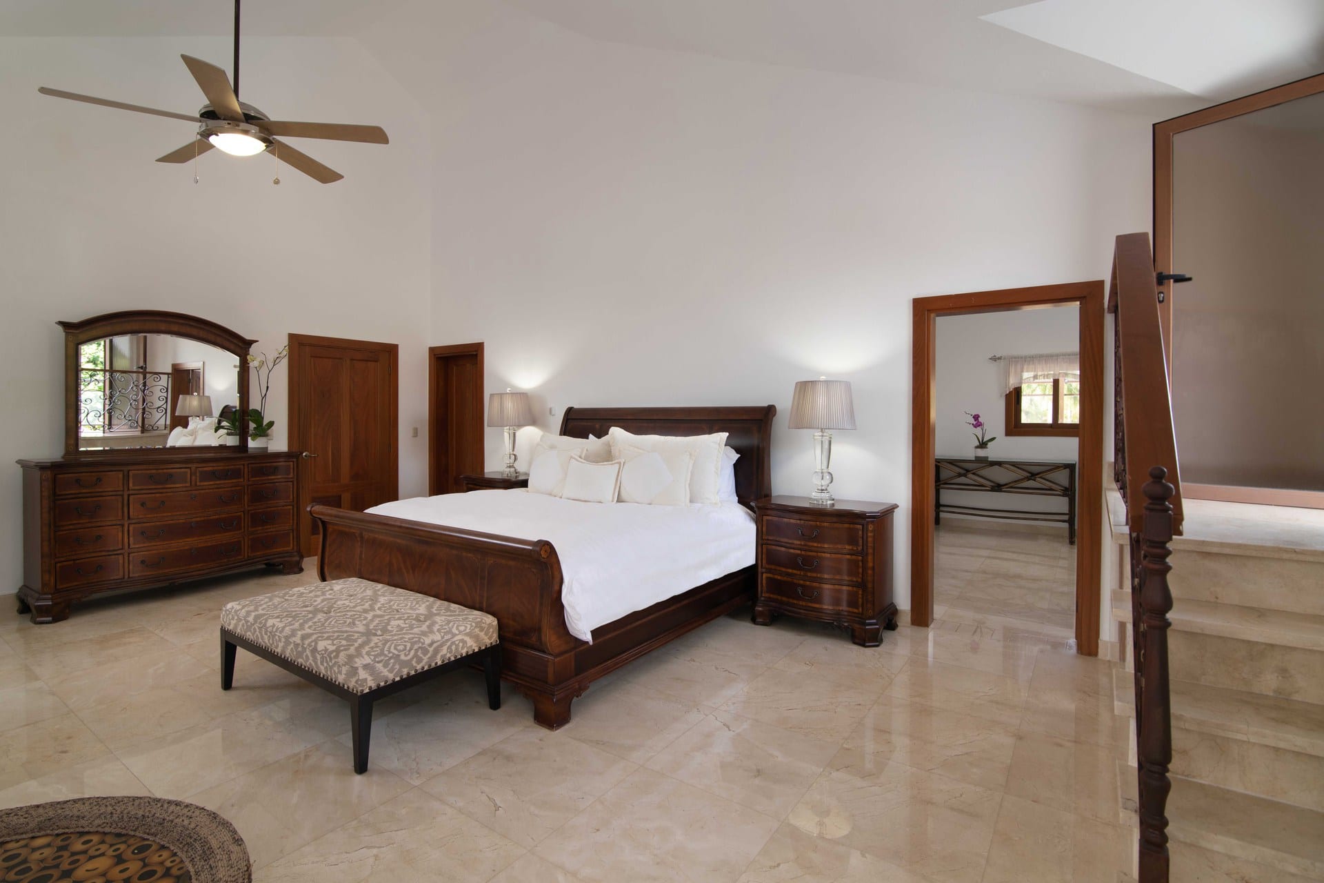 Exclusive 10 Bedroom Villa Colosal Bedroom