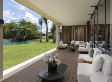 Outdoor seating area at the Casa de Campo Spa and Wellness Center