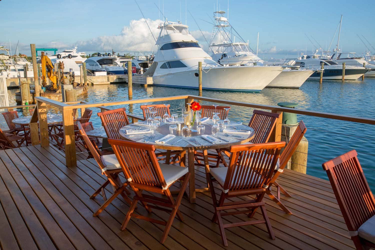 Outdoor table with a view of the Marina near La Casita