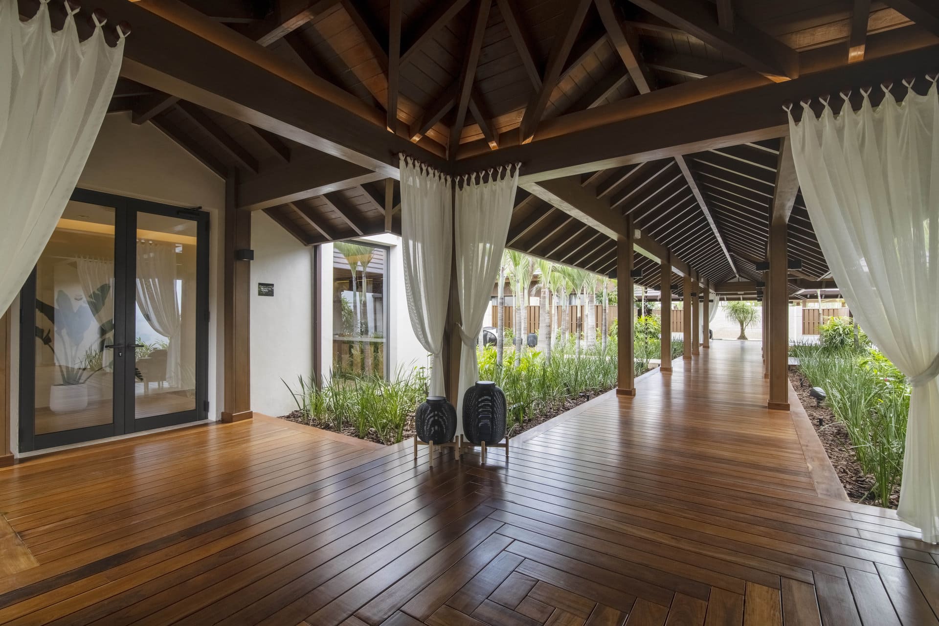 The Spa Casa de Campo® - walkway