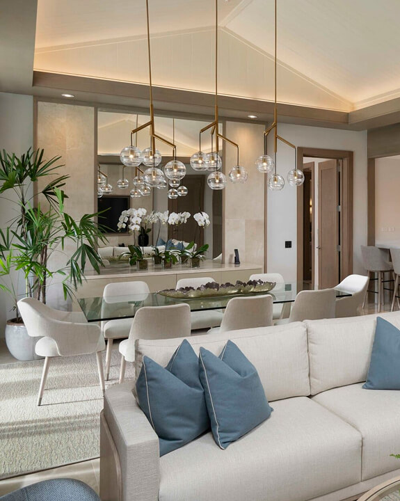 Premier Presidential suite living area 02