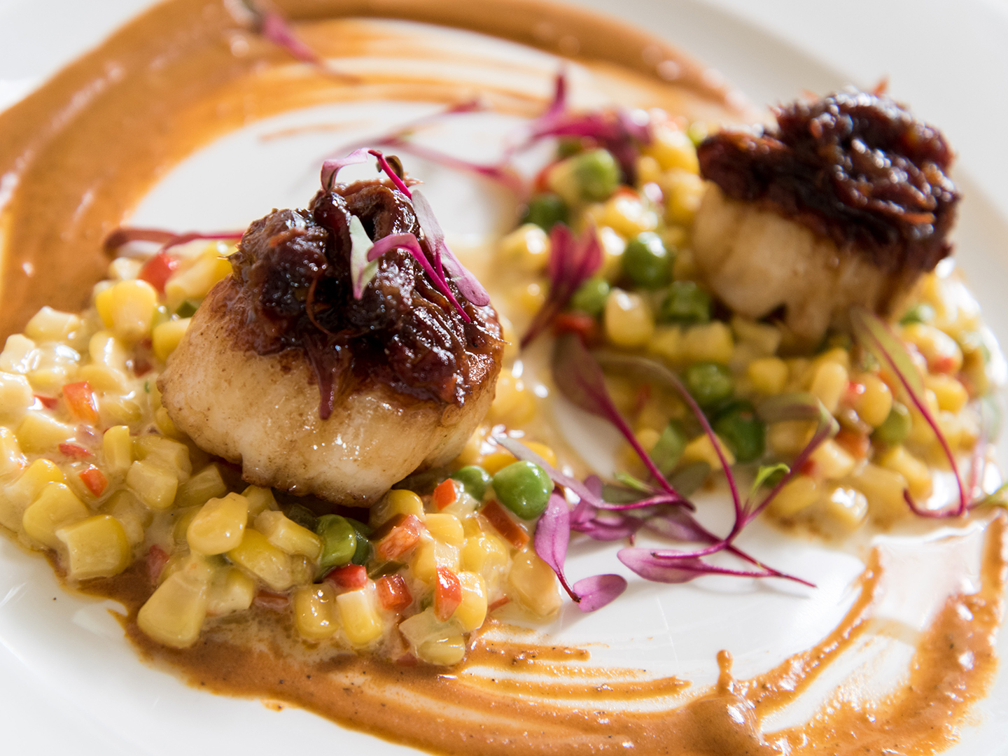 Un plato vibrante, preparado y servido en SBG, en La Romana