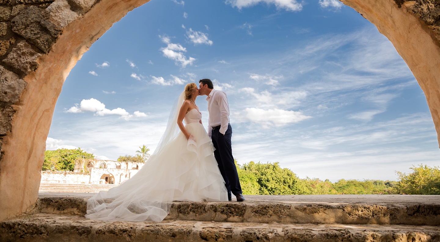A couple at their Casa de Campo wedding reception
