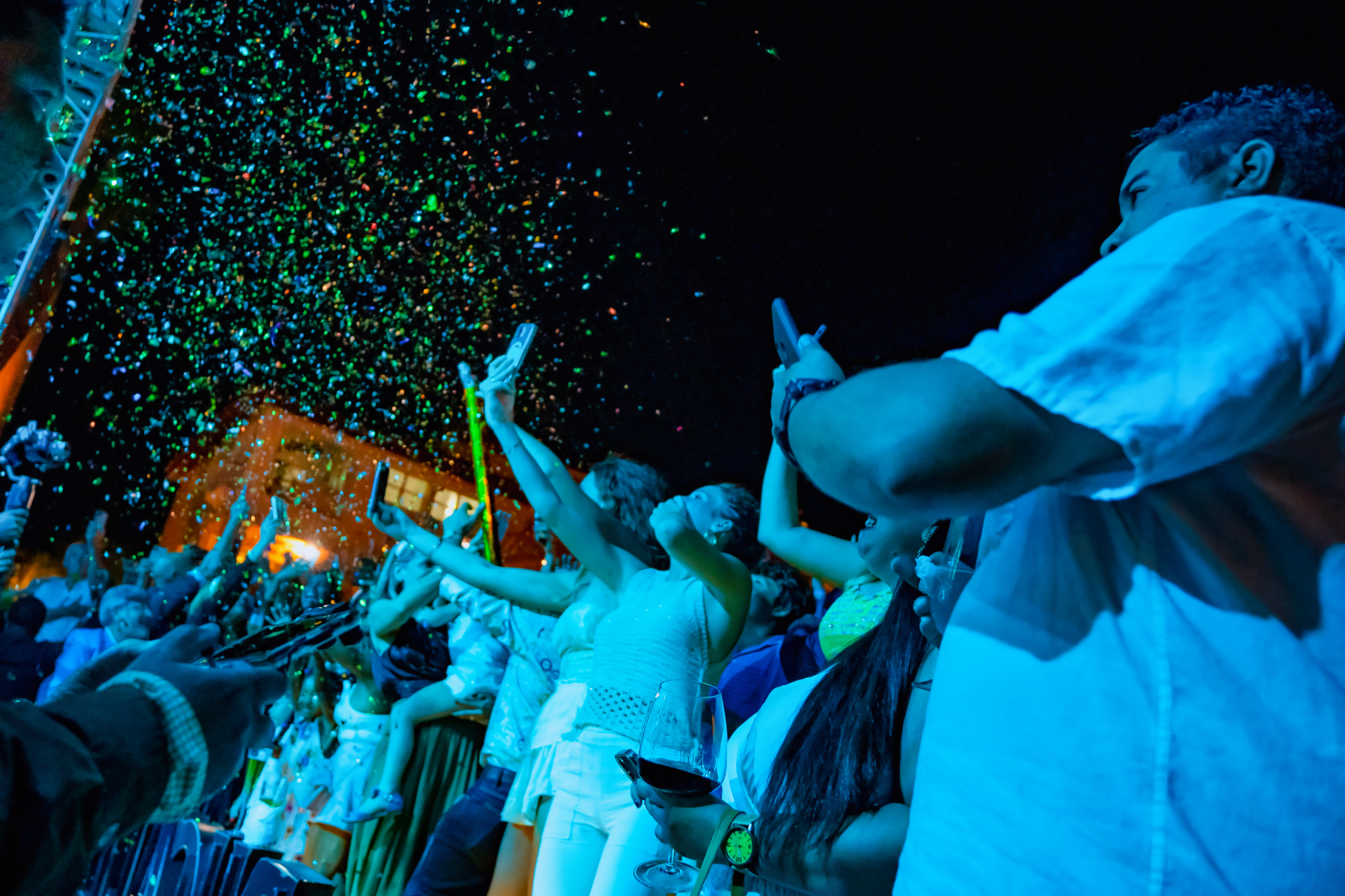 New Year’s Party – Hermanos Rosario